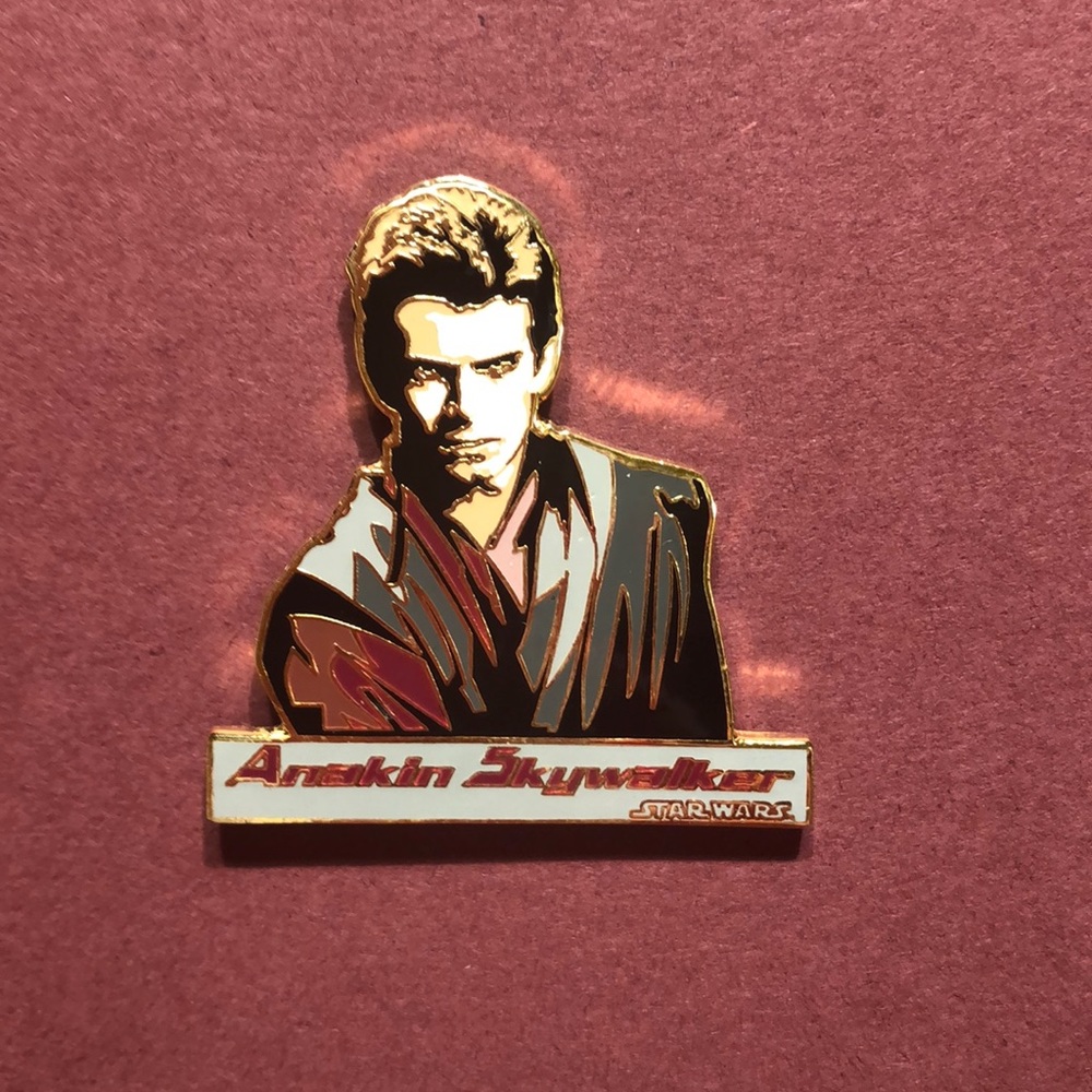 Rare Anakin Skywalker Star Wars Disney pin 2002